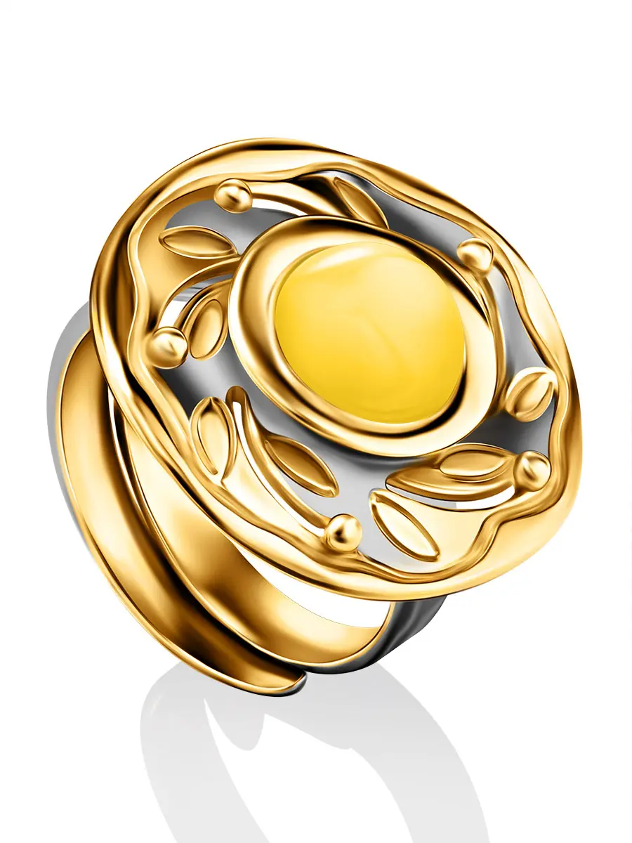 картинка Необычное кольцо из серебра с позолотой и натурального янтаря «Аида» в онлайн магазине