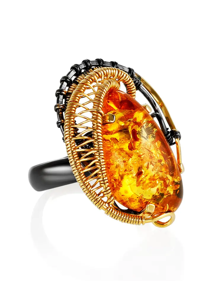 картинка Эффектное кольцо из золотистого искрящегося янтаря в серебре «Версаль» в онлайн магазине
