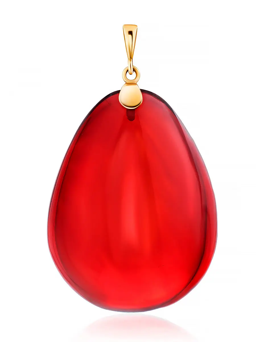картинка Яркий кулон-капля из янтаря рубинового оттенка на золотой петле в онлайн магазине