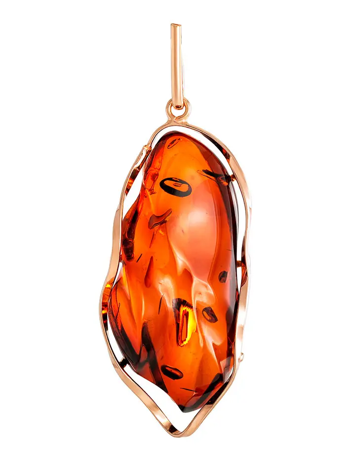 картинка Крупная подвеска из цельного янтаря в позолоченной оправе «Лагуна» в онлайн магазине