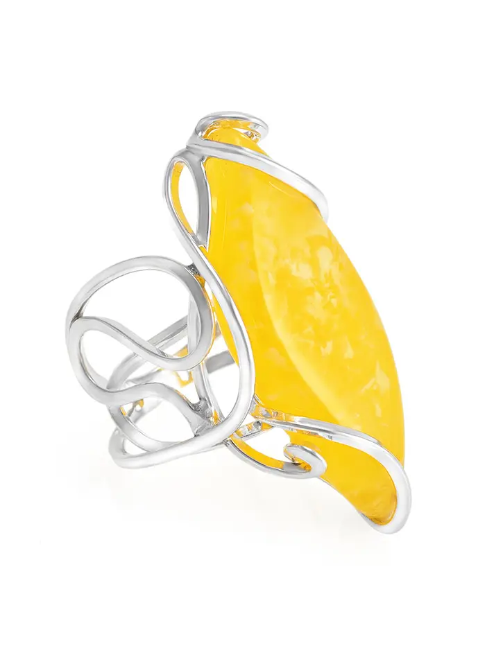 картинка Кольцо со вставкой из натурального балтийского янтаря медового цвета «Валенсия» в онлайн магазине