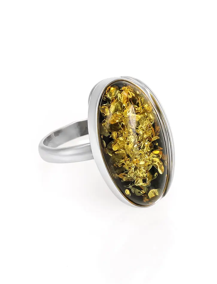 картинка Серебряное кольцо с овальной вставкой из натурального зелёного янтаря в онлайн магазине