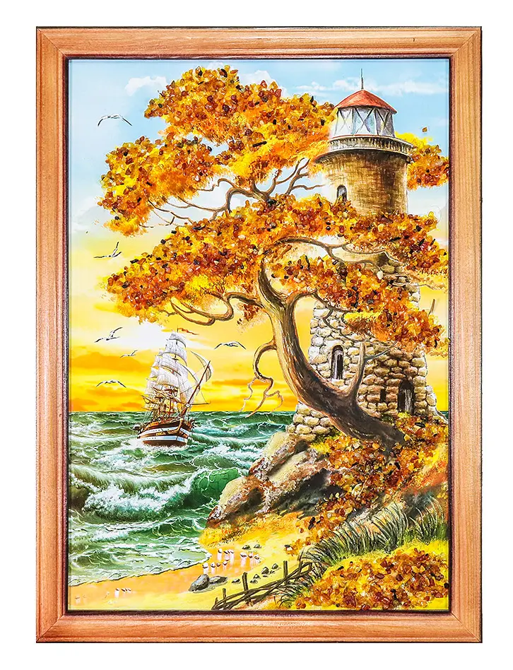 картинка Пейзаж, украшенный россыпью натурального янтаря «Маяк у старой сосны» 33 см (В) х 23 см (Ш) в онлайн магазине