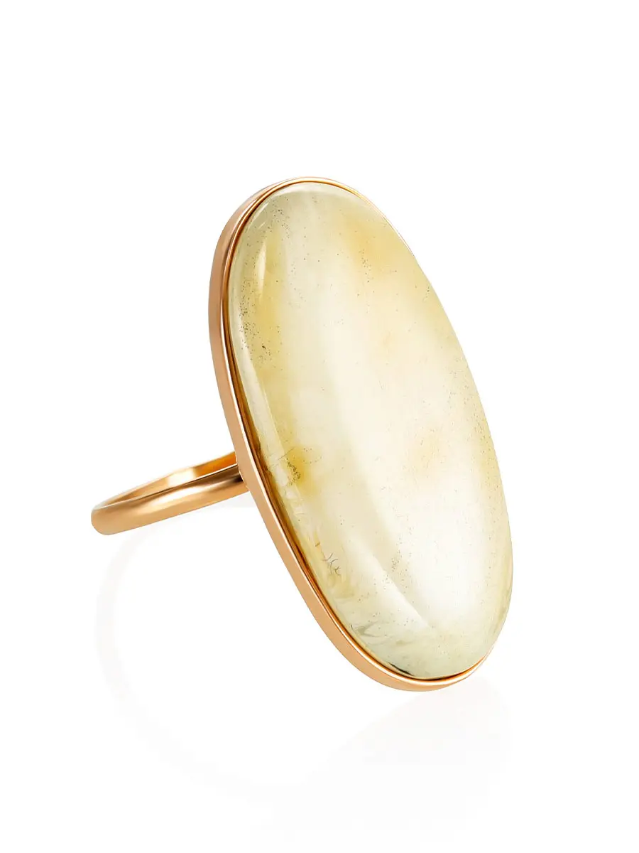 картинка Элегантное кольцо из золота и натурального янтаря белого цвета в онлайн магазине
