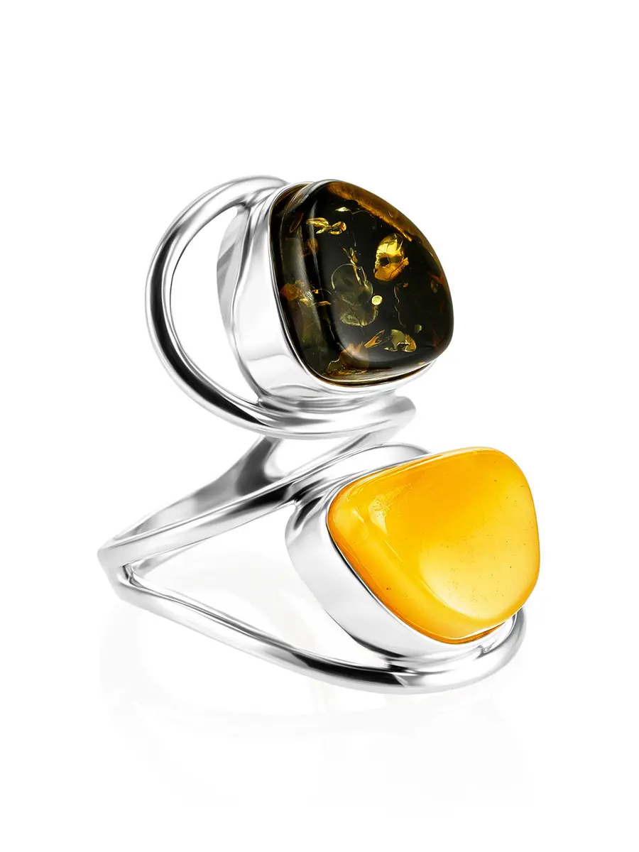 картинка Эффектное крупное кольцо Bella Terra с медовым и зелёным янтарём в онлайн магазине