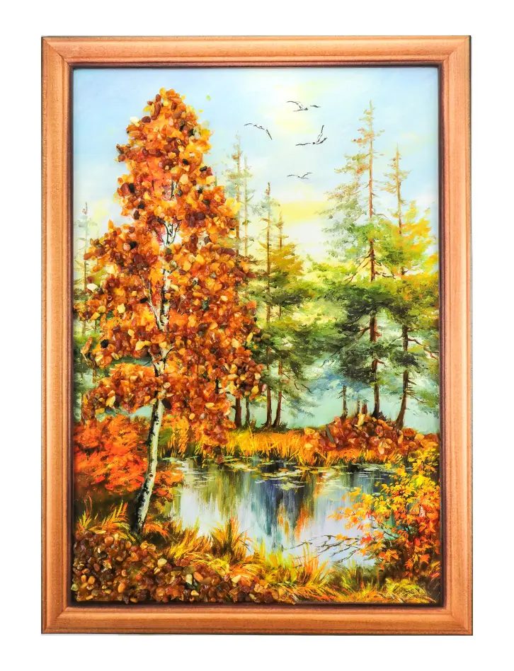 картинка «Берёза у лесного озера». Вертикально ориентированная картина, украшенная янтарем в онлайн магазине