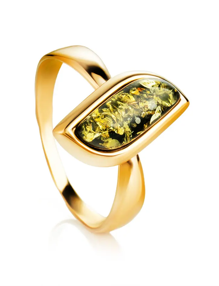 картинка Изящное золотое кольцо, украшенное зелёным янтарём «Тильда» в онлайн магазине