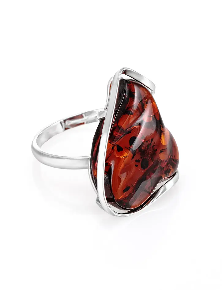 картинка Роскошное серебряное кольцо с натуральным янтарём вишнёвого цвета «Лагуна» в онлайн магазине
