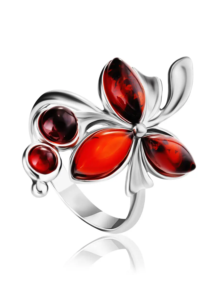 картинка Нарядное кольцо с вставками из натурального вишневого янтаря «Орхидея» в онлайн магазине