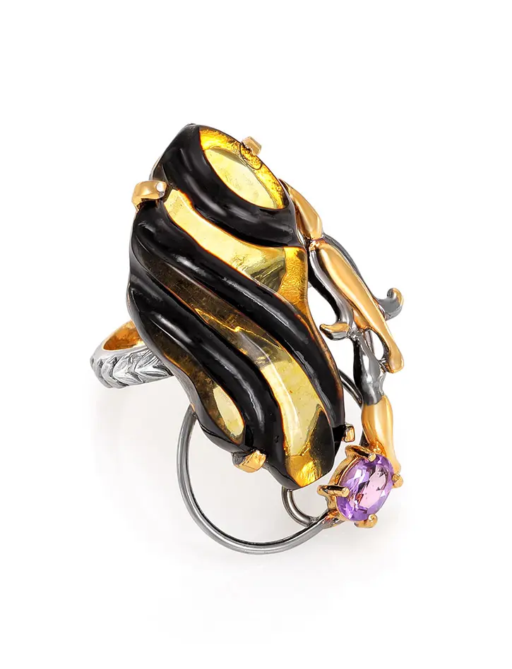 картинка Необычное кольцо с натуральным цельным янтарём и фианитом «Электра» в онлайн магазине