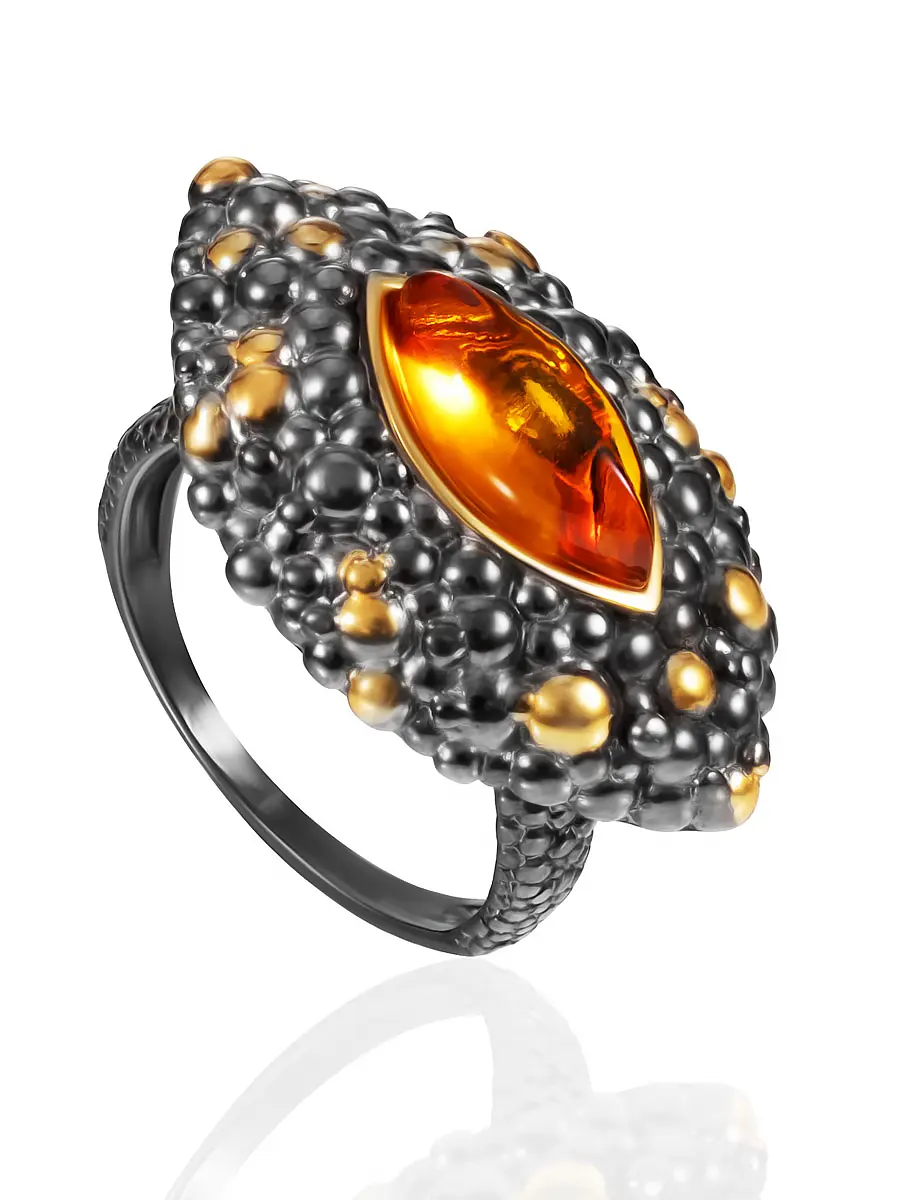 картинка Оригинальное и необычное кольцо «Раушен» с коньячным янтарём в онлайн магазине