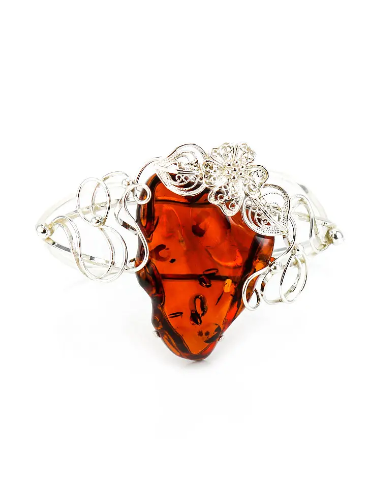 картинка Великолепный серебряный браслет с крупным натуральным янтарем вишневого цвета «Филигрань» в онлайн магазине