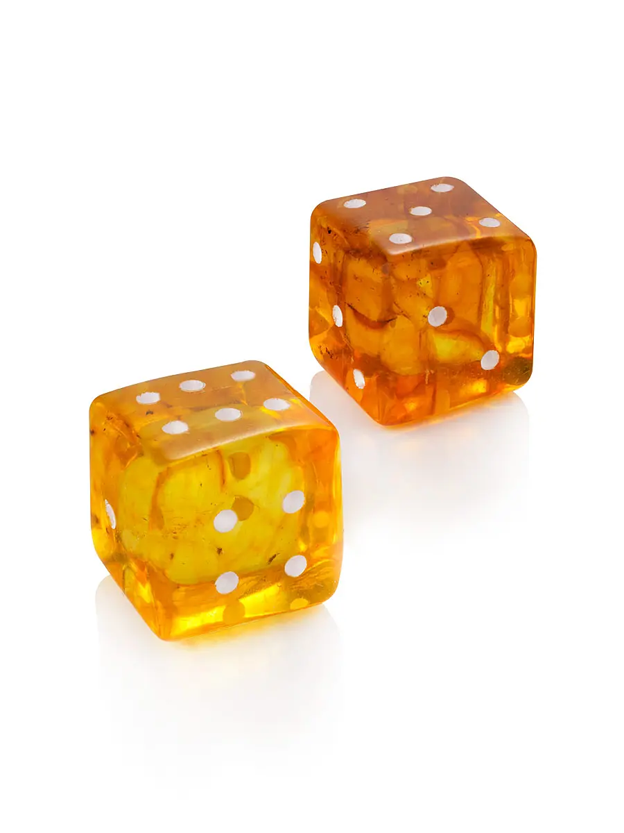 картинка Янтарные игральные кубики для игры в нарды в онлайн магазине