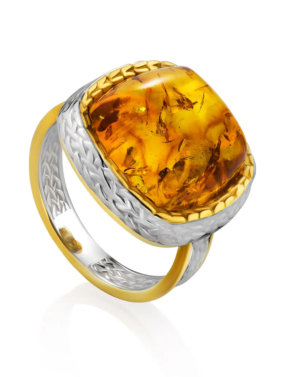 картинка Крупный перстень из серебра и натурального золотистого янтаря «Анатолия» в онлайн магазине
