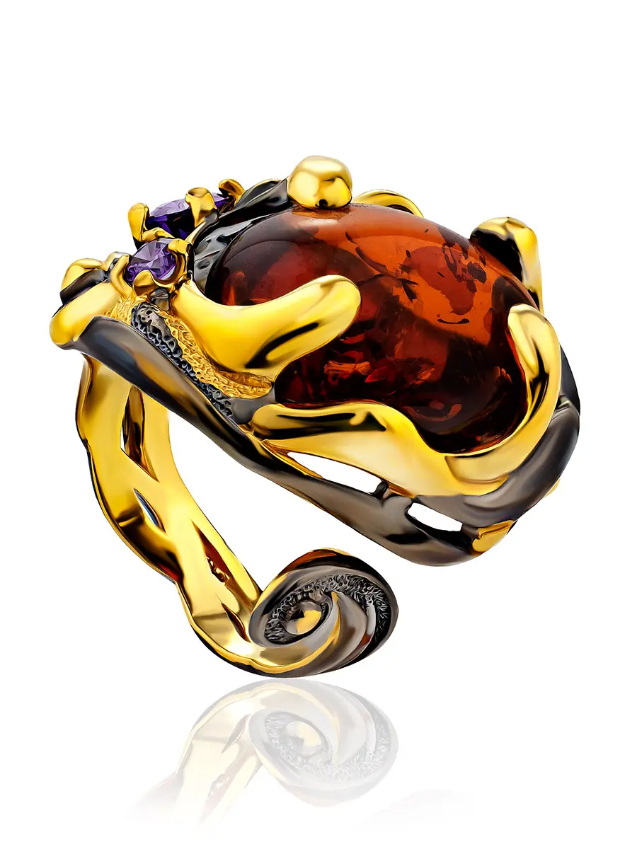 картинка Яркое кольцо из серебра с позолотой и натурального янтаря коньячного цвета «Помпадур» в онлайн магазине