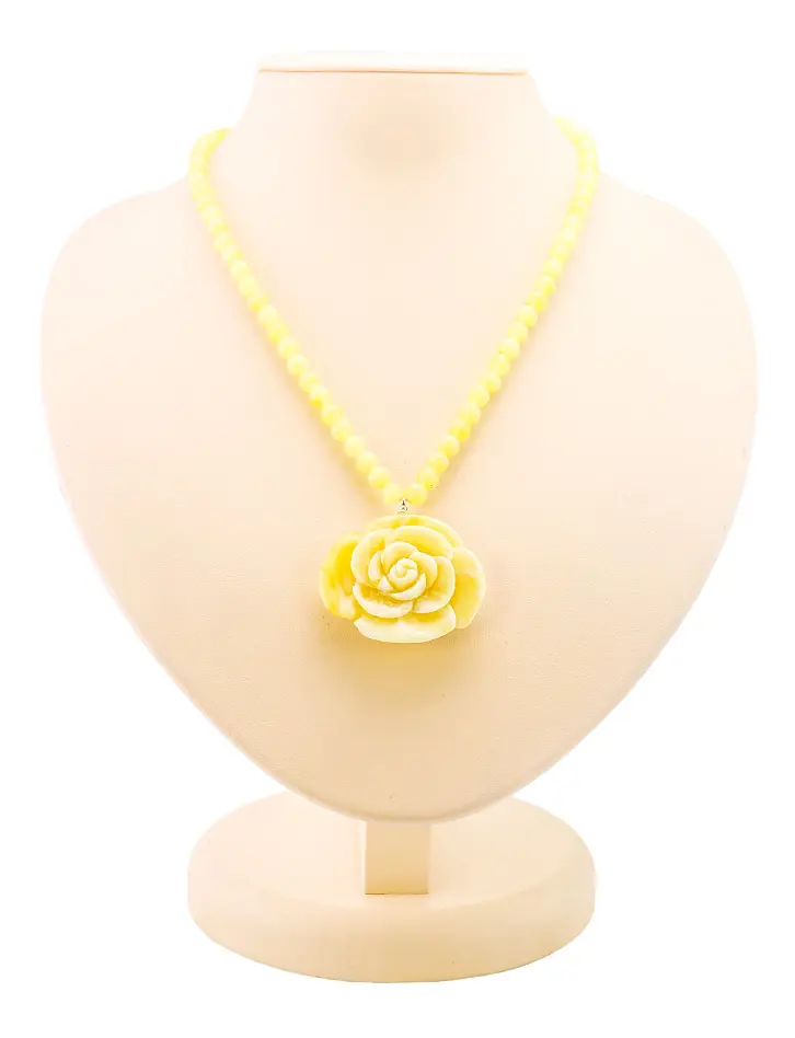 картинка Роскошное ожерелье с камеей из натурального балтийского янтаря «Солнечная роза» в онлайн магазине