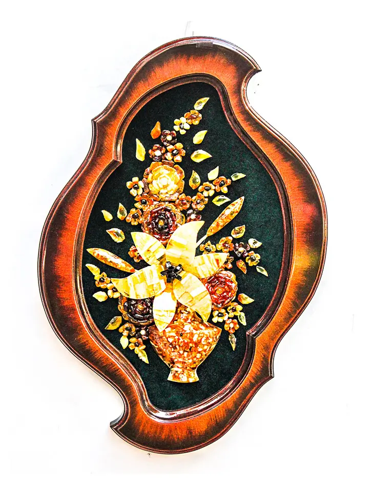 картинка Панно из натурального янтаря на бархате «Лилия» среднее в онлайн магазине