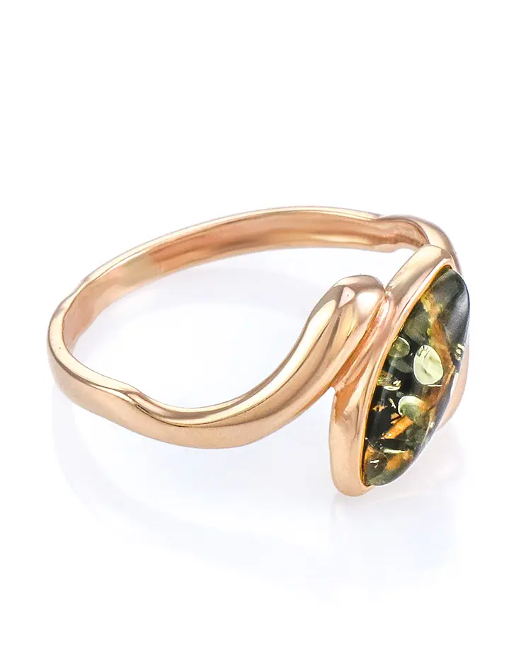картинка Нежное кольцо из золота с натуральным балтийским зелёным янтарём «Андромеда» в онлайн магазине
