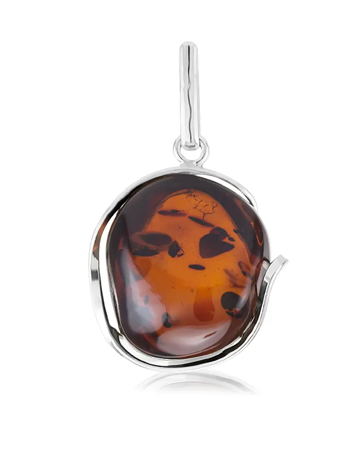 картинка Небольшая овальная подвеска из натурального глянцевого янтаря вишневого цвета в серебре «Лагуна» в онлайн магазине