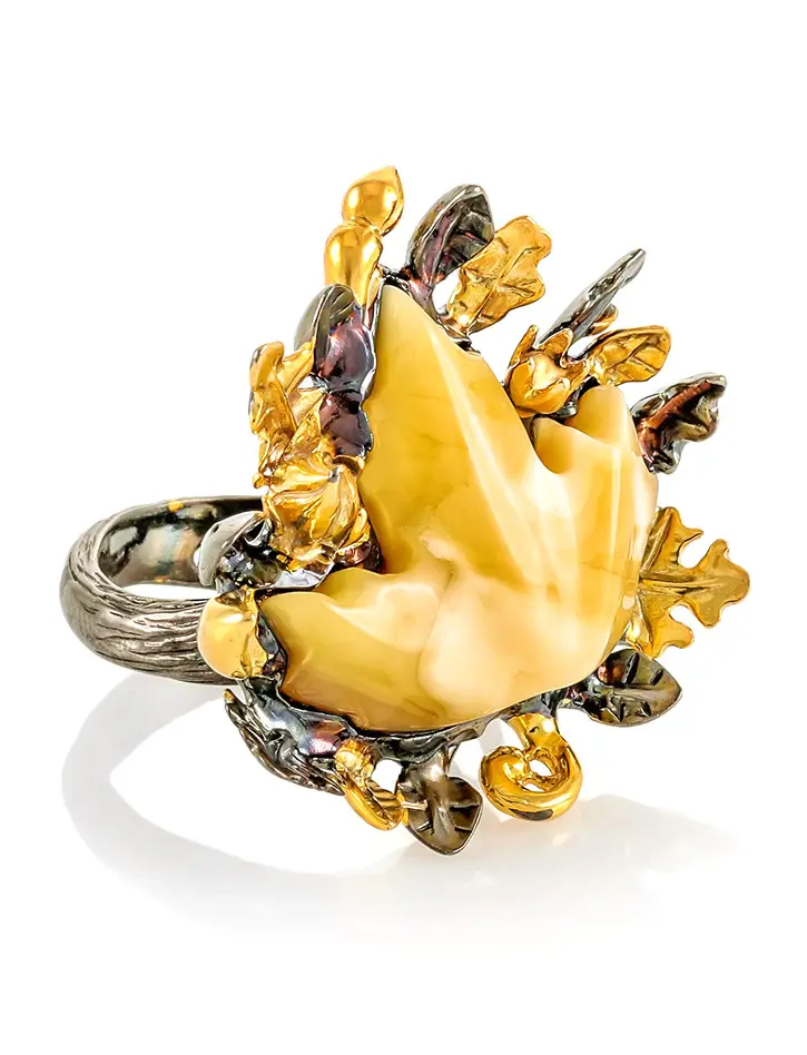 картинка Необычное серебряное кольцо с натуральным медовым янтарём «Канада» в онлайн магазине