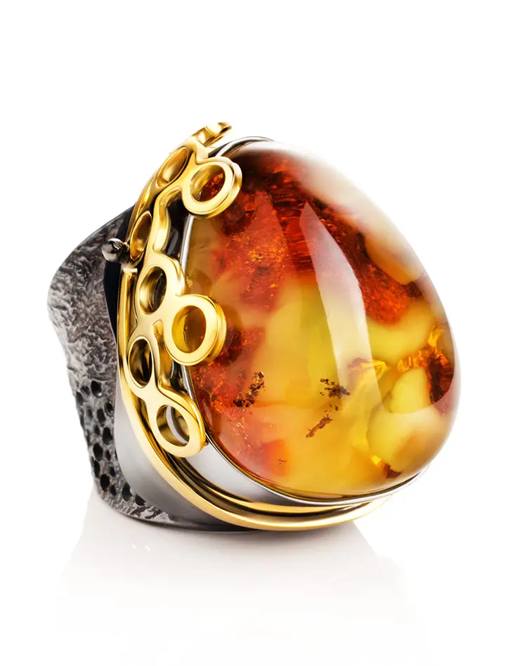 картинка Эксклюзивное объёмное кольцо «Сирена» из серебра и натурального янтаря в онлайн магазине