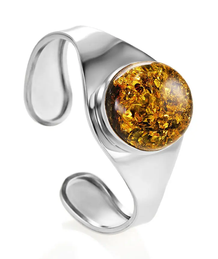 картинка Эффектный браслет из серебра с натуральным янтарём зелёного цвета «Глянец» в онлайн магазине