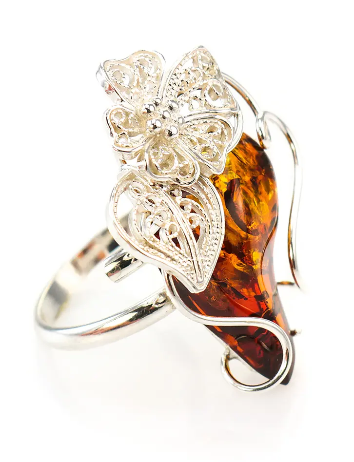 картинка Нарядное кольцо из серебра и натурального сверкающего янтаря «Филигрань» в онлайн магазине