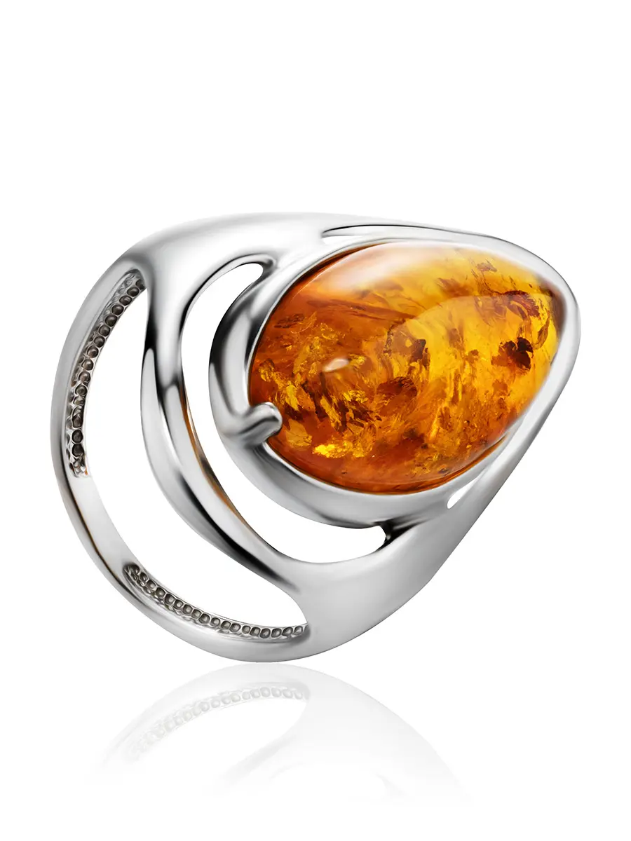 картинка Крупное кольцо со вставкой из натурального балтийского янтаря коньячного цвета «Аллегро» в онлайн магазине