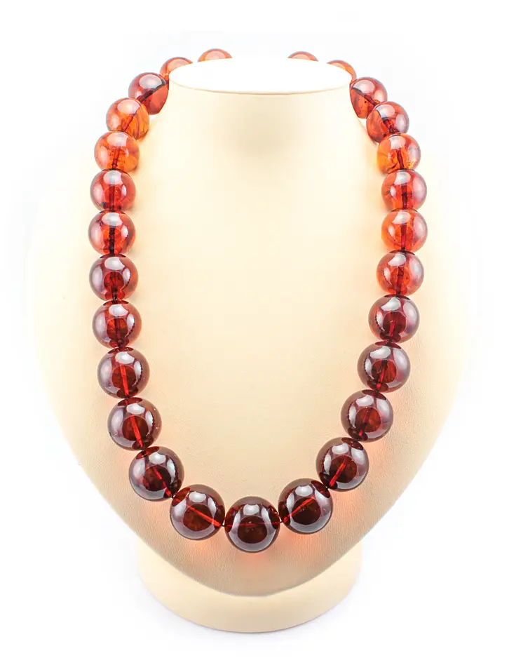 картинка Бусы «Шары» из натурального формованного янтаря цвета вишни в онлайн магазине