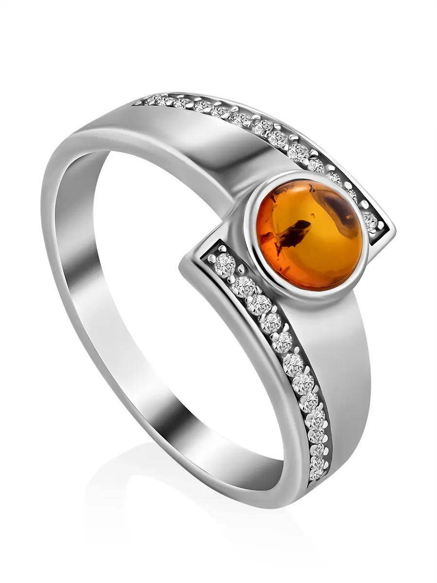 картинка Изысканное серебряное кольцо с коньячным янтарём и кристаллами «Ренессанс» в онлайн магазине