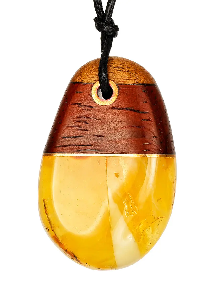 картинка Оригинальный кулон из дерева и текстурного балтийского янтаря «Индонезия» в онлайн магазине