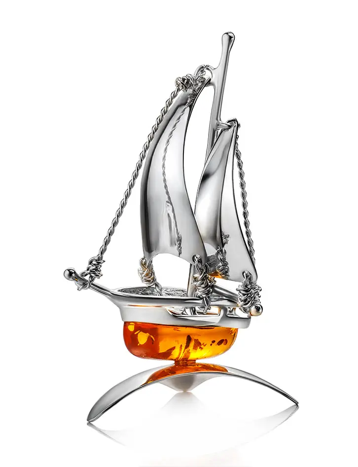 картинка Небольшой сувенирный кораблик из серебра и натурального янтаря в онлайн магазине