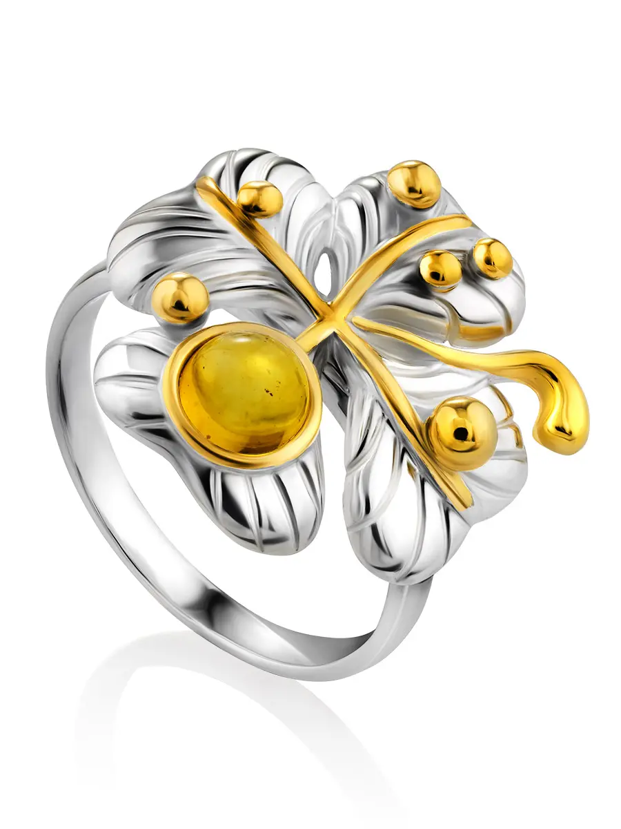 картинка Яркое красивое кольцо «Клевер» из золоченного серебра и янтаря в онлайн магазине