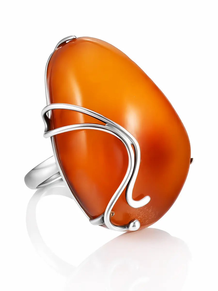 картинка Яркое крупное кольцо с натуральным янтарём тёмно-медового цвета «Риальто» в онлайн магазине