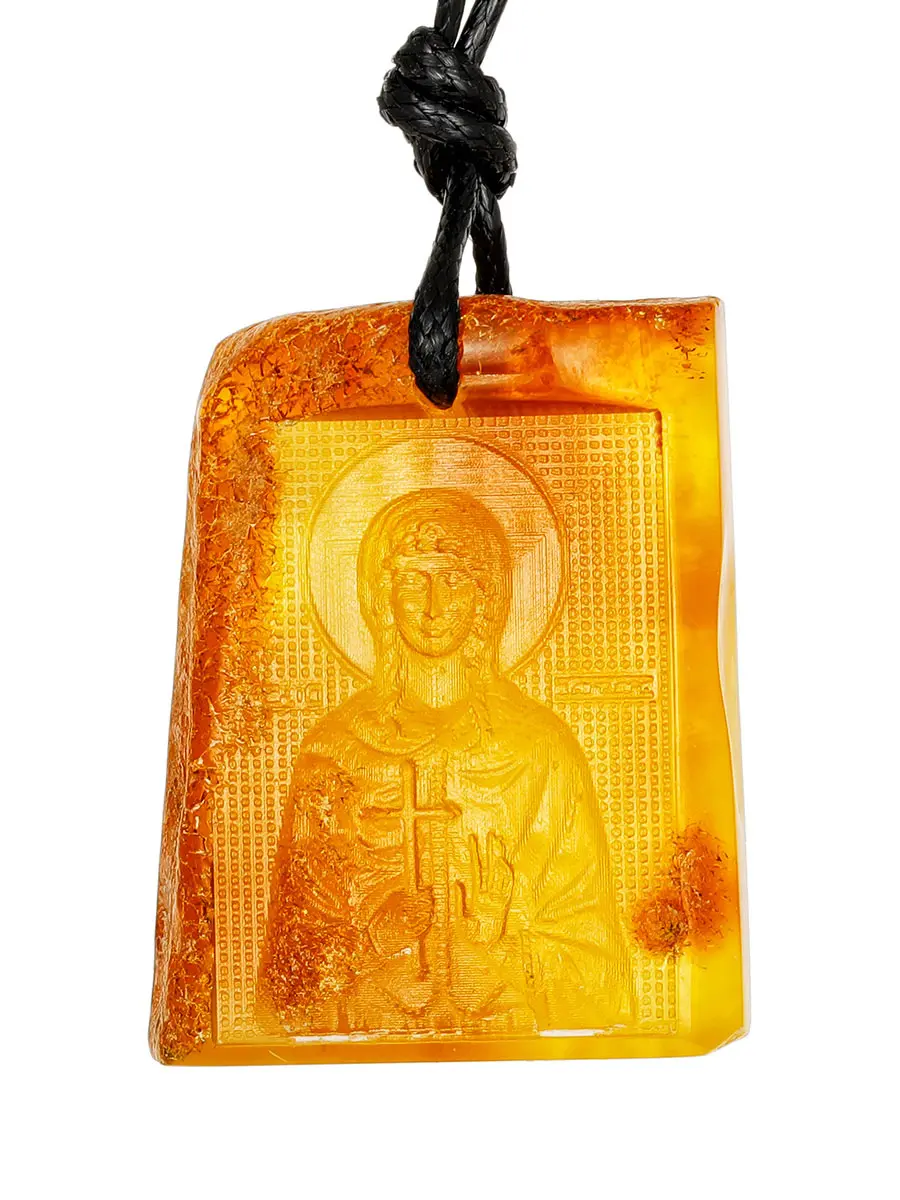 картинка Кулон-иконка из натурального янтаря с резьбой «Святая Варвара» в онлайн магазине