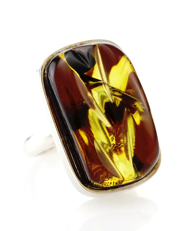 картинка Оригинальное серебряное кольцо из натурального колумбийского янтаря «Лайм тигровый» в онлайн магазине
