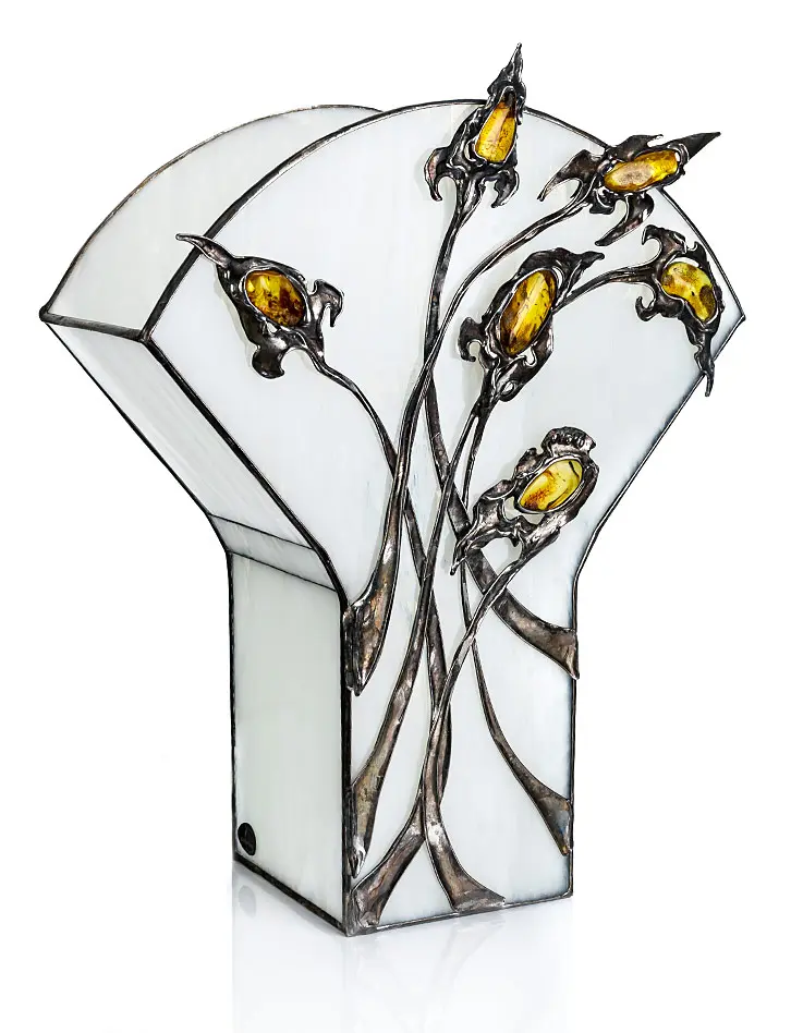 картинка Роскошная настольная лампа, декорированная натуральным янтарём в онлайн магазине