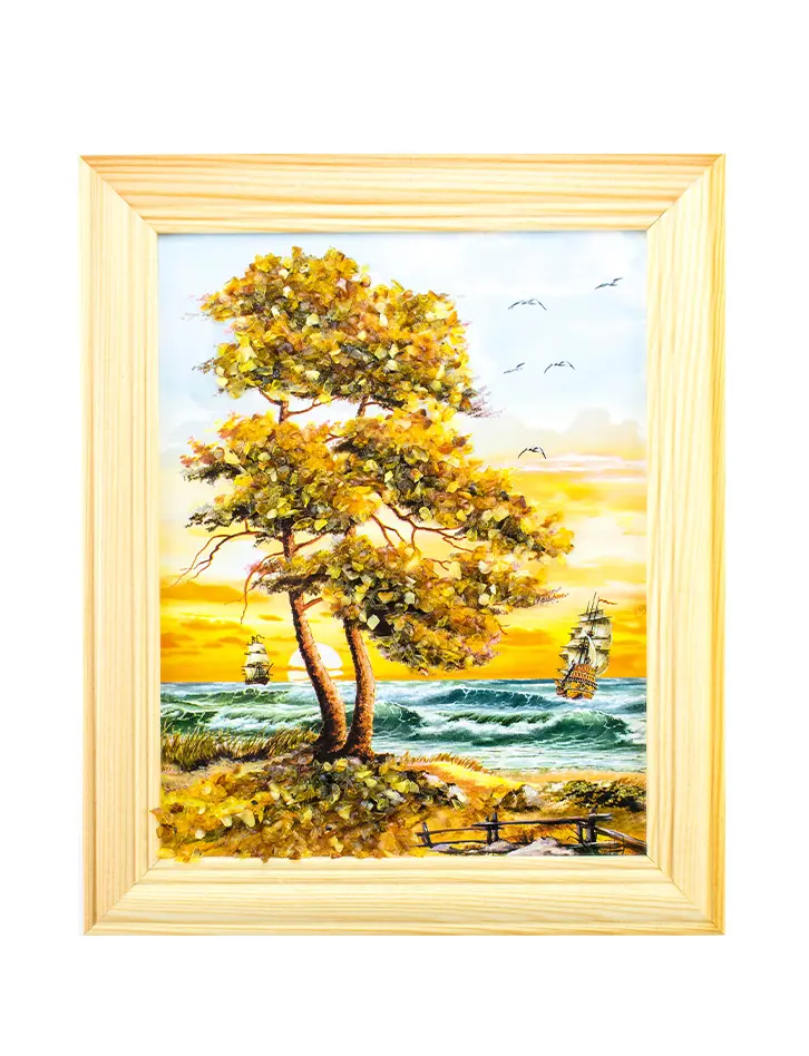 картинка «Сосна на морском берегу». Небольшая вертикально ориентированная картина, украшенная янтарем в онлайн магазине