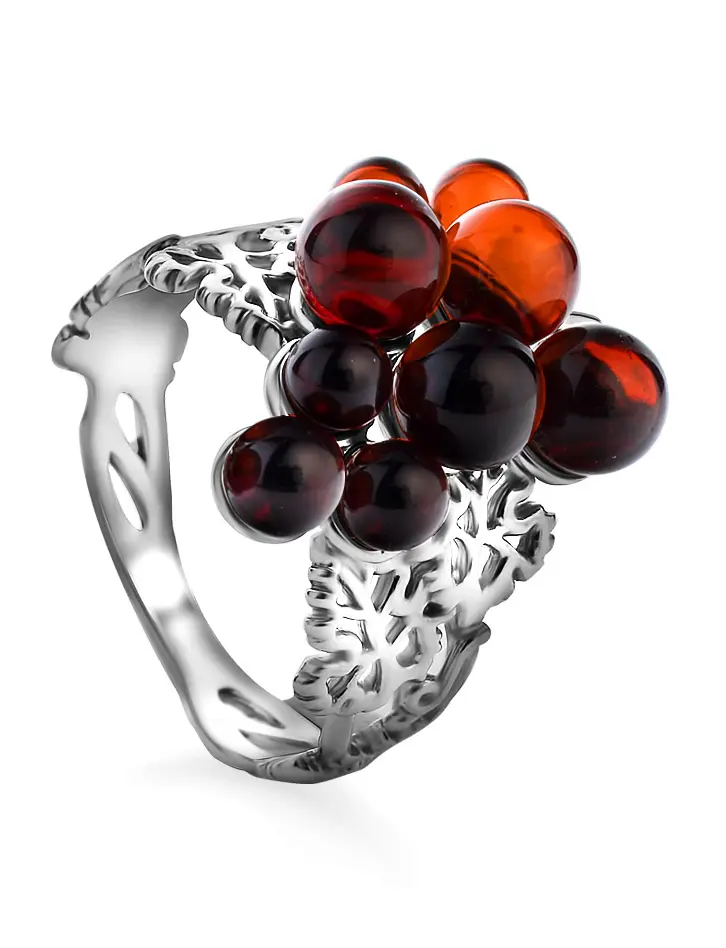картинка Эффектное кольцо из натурального янтаря вишнёвого цвета «Виноград» в онлайн магазине
