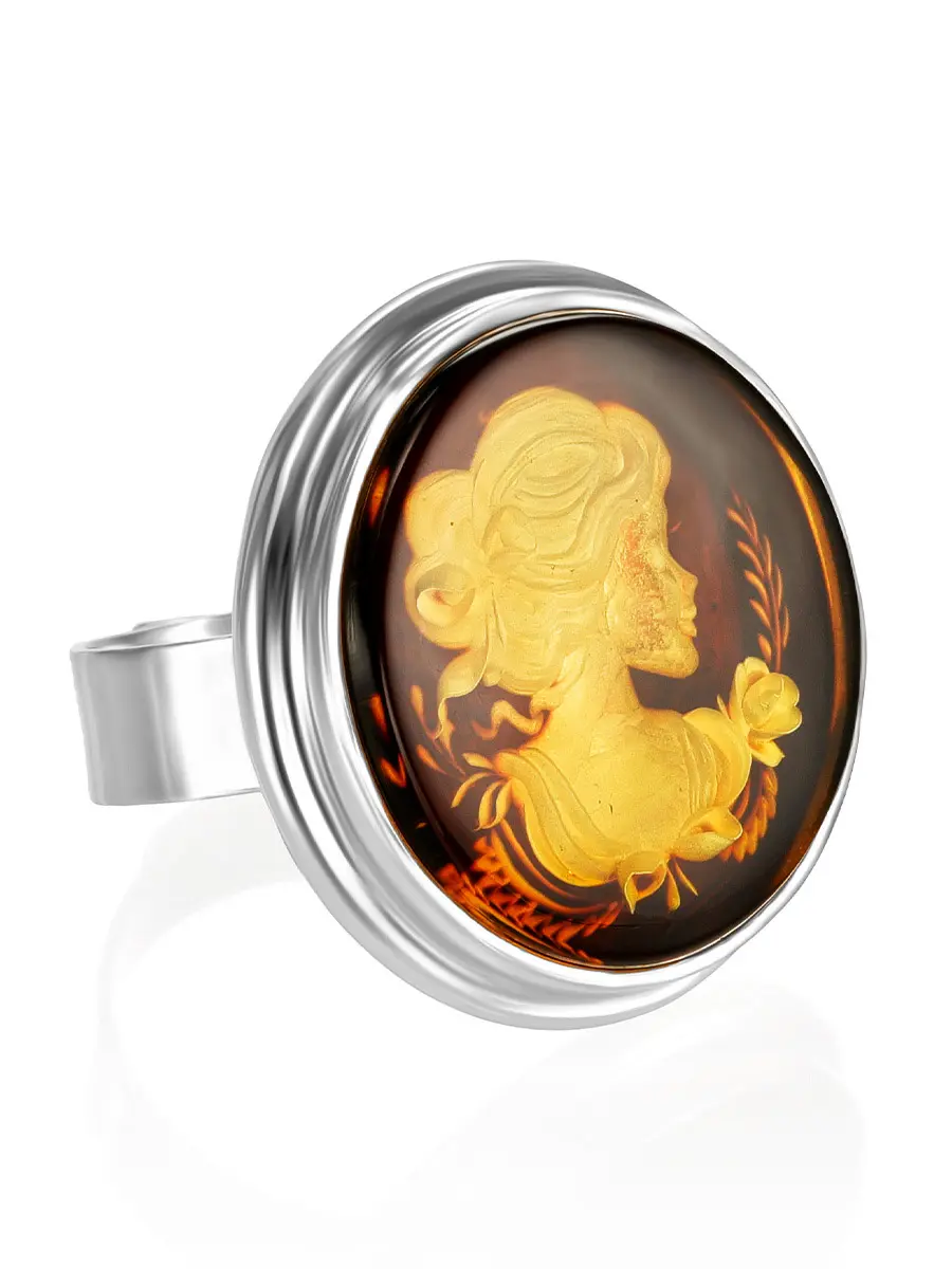 картинка Красивое круглое кольцо «Элинор» из серебра и натурального янтаря с инталией в онлайн магазине