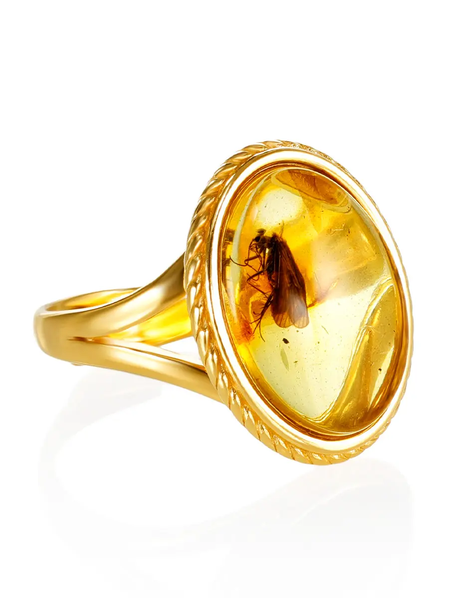 картинка Эксклюзивное кольцо из янтаря с инклюзом насекомого «Клио» в онлайн магазине