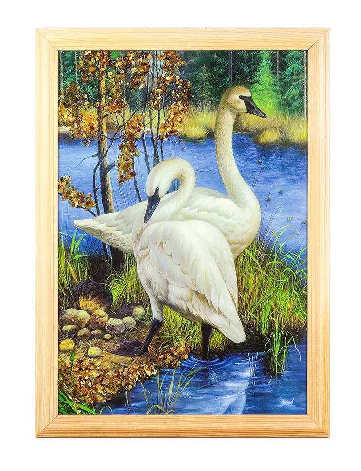 картинка Яркая картина с анималистическим сюжетом, украшенная янтарём «Лебединая верность» 32 (В) х 23 (Ш)  в онлайн магазине