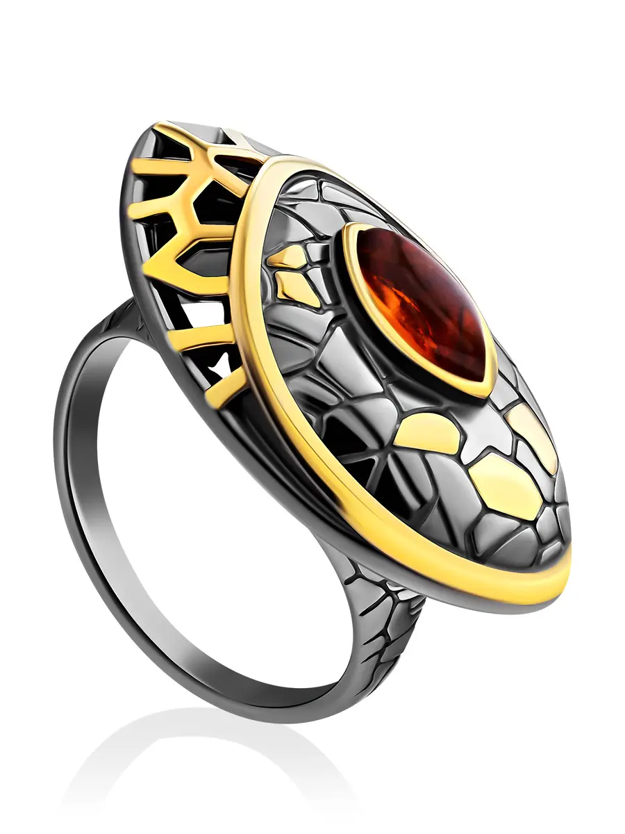 картинка Оригинальное кольцо из натурального цельного янтаря «Донателла» в онлайн магазине