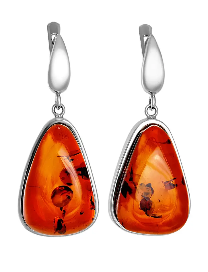 картинка Серебряные серьги с вставками из янтаря темно-вишневого цвета «Глянец» в онлайн магазине
