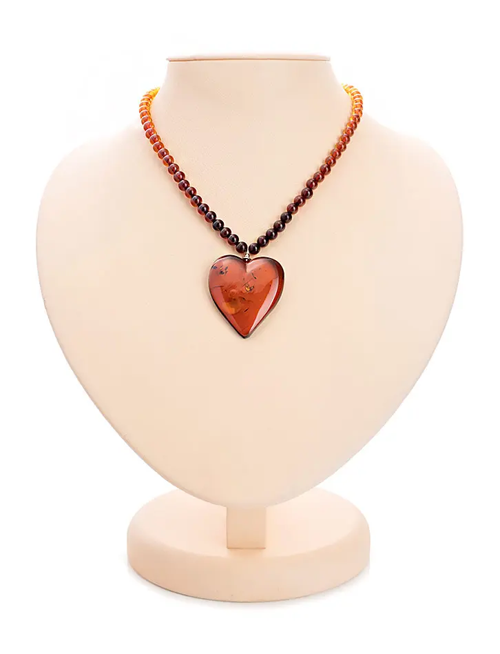 картинка Романтичное ожерелье из янтаря с подвеской-сердцем «Лаура» в онлайн магазине