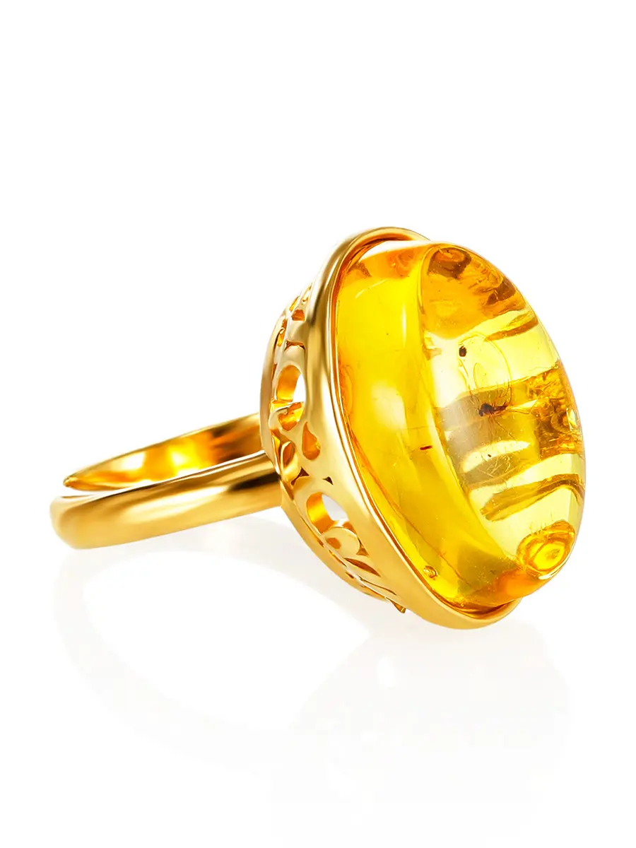 картинка Кольцо «Клио» из золочённого серебра и янтаря с инклюзом мушки в онлайн магазине