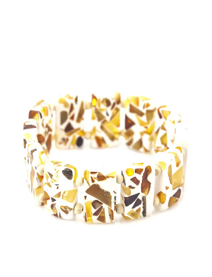 картинка Яркий плоский браслет из янтарной мозаики и дерева «Далматин» в онлайн магазине