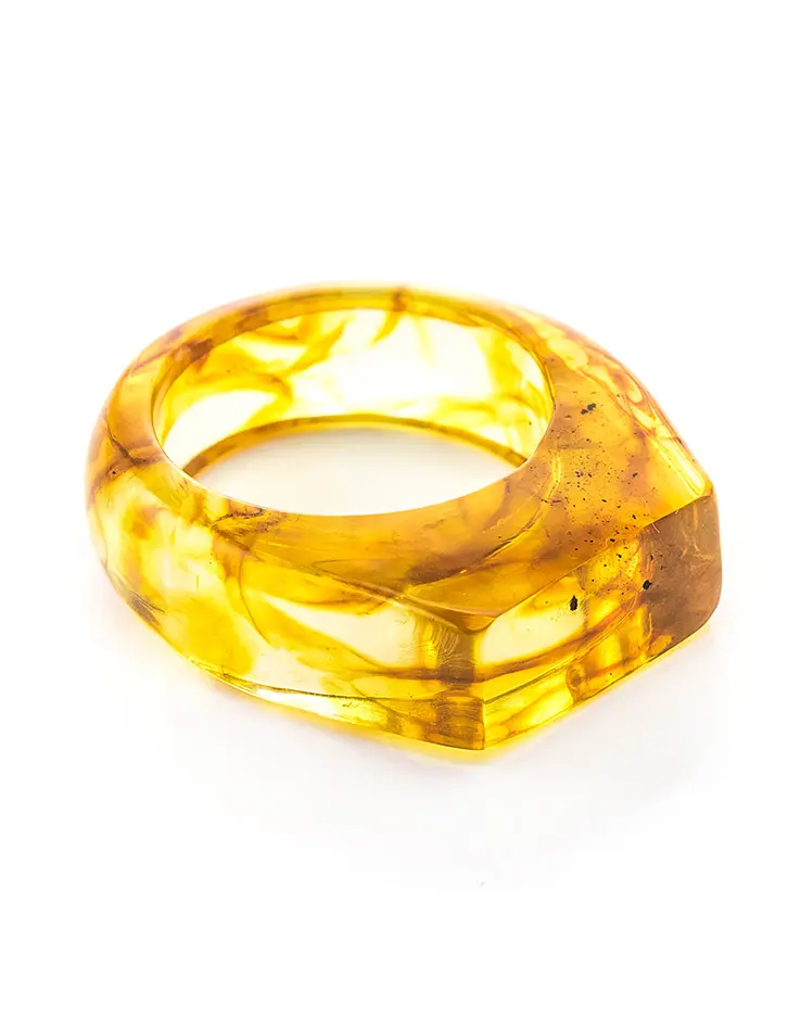 картинка Сияющее кольцо из натурального формованного янтаря золотистого цвета «Везувий» в онлайн магазине