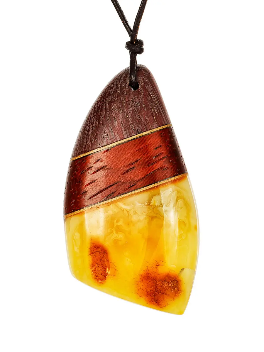 картинка Подвеска из янтаря и дерева в стиле унисекс «Индонезия» в онлайн магазине