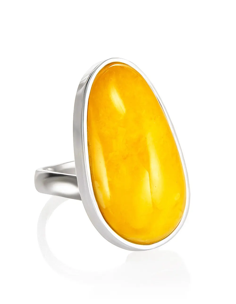 картинка Удлинённое кольцо из крупного медового янтаря «Глянец» в онлайн магазине